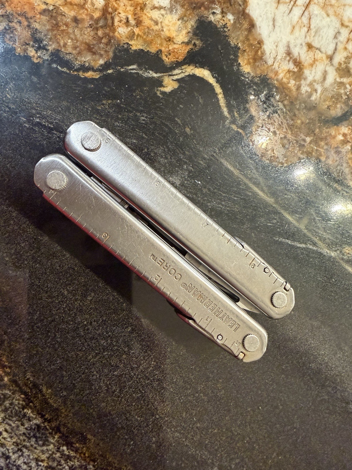 Leatherman Core Multi Tool Stainless Steel With 11 Different Tools – USED