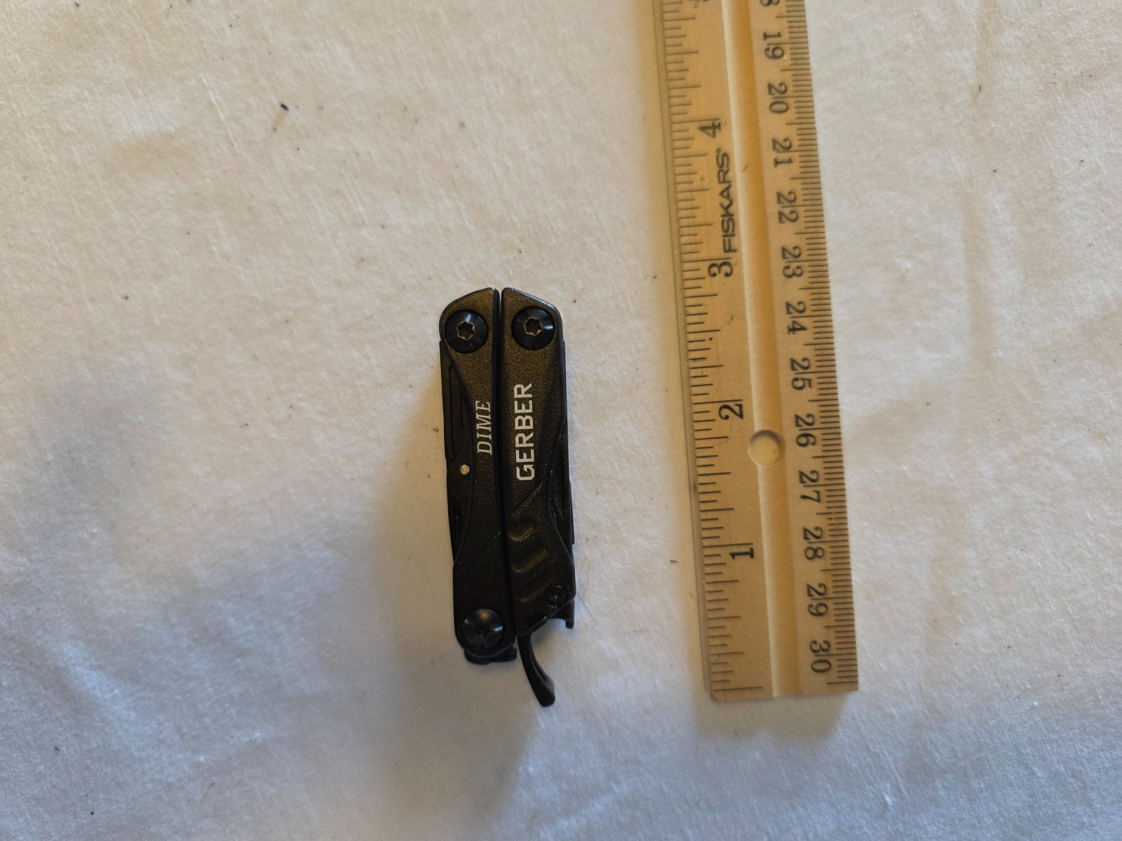 MT2601-021 – 3x Gerber Mini Multi-Tools + Case Free Shipping Used