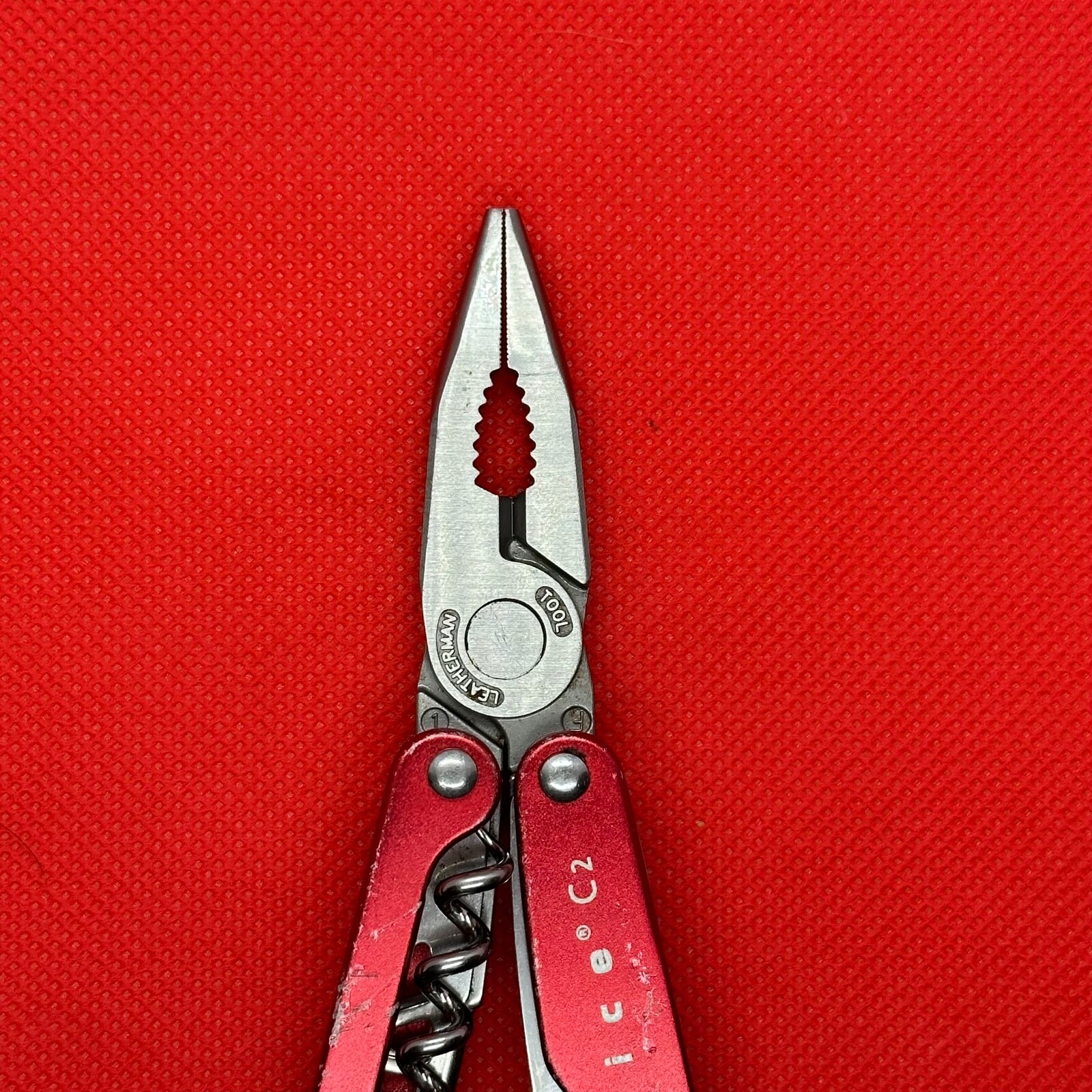 Red “Google” Leatherman Juice C2 Multitool. Discontinued/Retired **READ**
