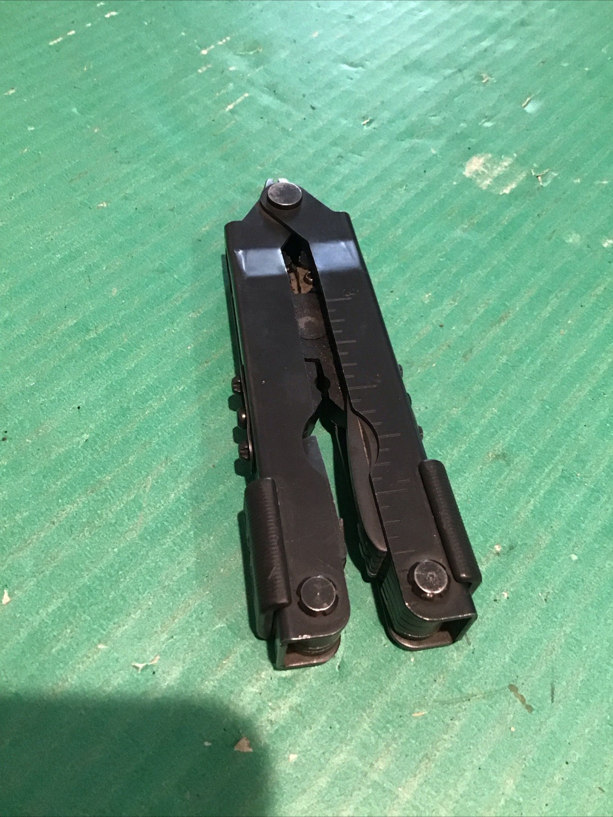 Gerber MP600 Multi-Tool Multi-Plier Needlenose Carbide Cutters Black Oxide