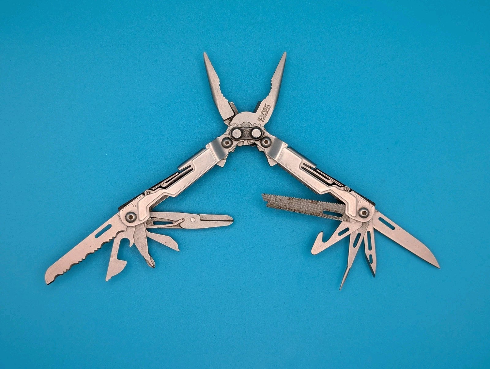 SOG PowerPint Tool Compact Lightweight Silver Multi-Tool!