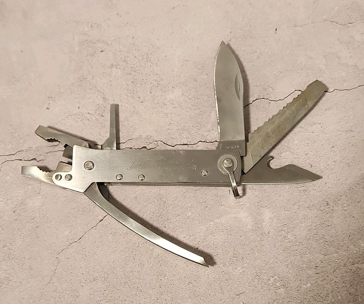 Multi-Tool True Value 13 Tools ALL Stainless Steel w/Sheath MAKE ME AN OFFER