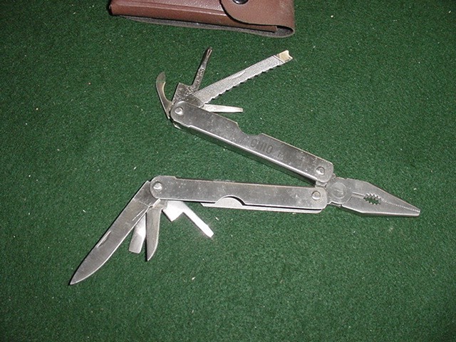Ohio Forge Folding Stainless Steel Multi Tool with case 12 Tools