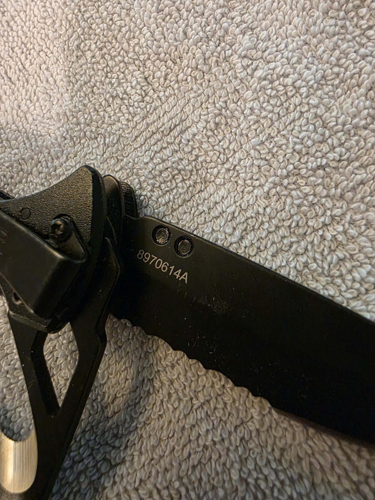 Gerber Crucial Multi Tool Pliers Knife Partially Serrated EDC Folding