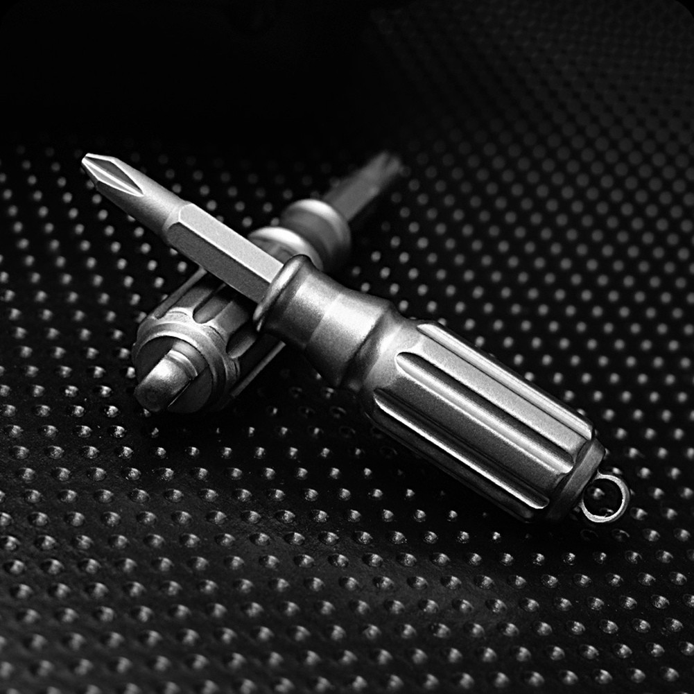 Titanium Keychain-Portable&Magnetic ,Perfect for on-the-Go Applications2326