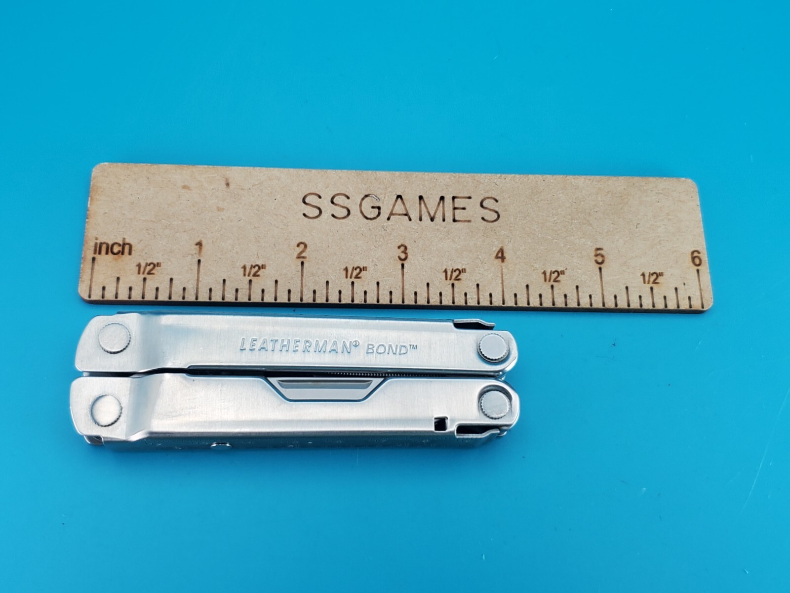 LEATHERMAN Bond Multitool, Stainless Steel Everyday Tool!