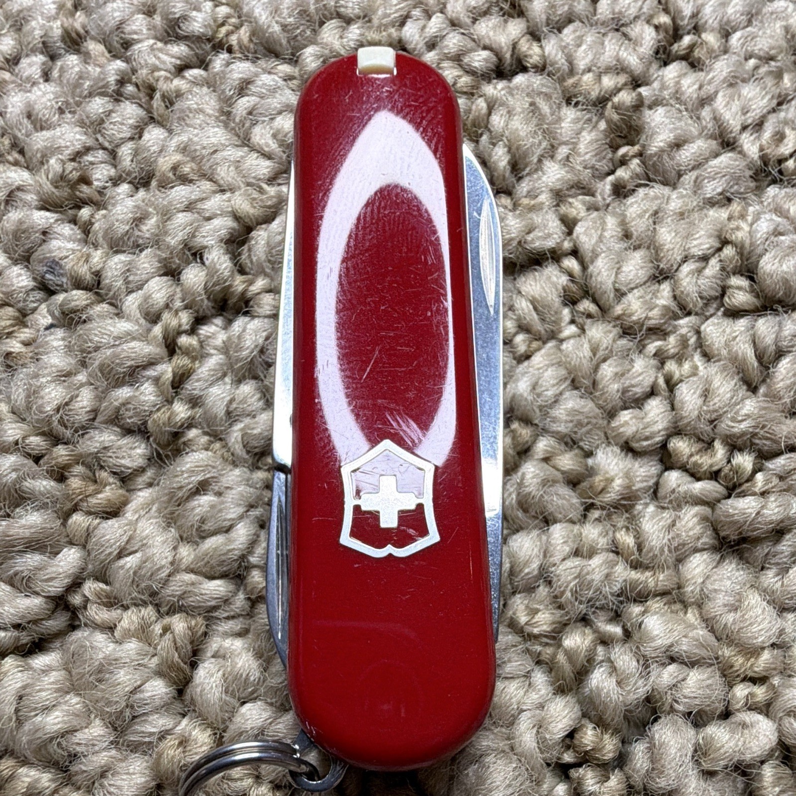 Victorinox Classic SD Red Swiss Army Multi-Tool 5 Tools Scissors Knife Nail File