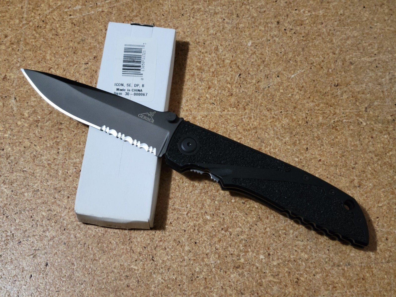 Gerber – Icon – 9.5″ OAL – Aluminum Handle – 4.25″ Blade – Discontinued – Rare