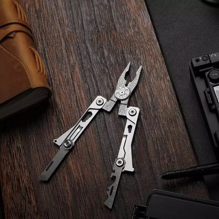 Mini Multi Tool Multifunction Purpose Emergency Survival Bugout Pocket Knife