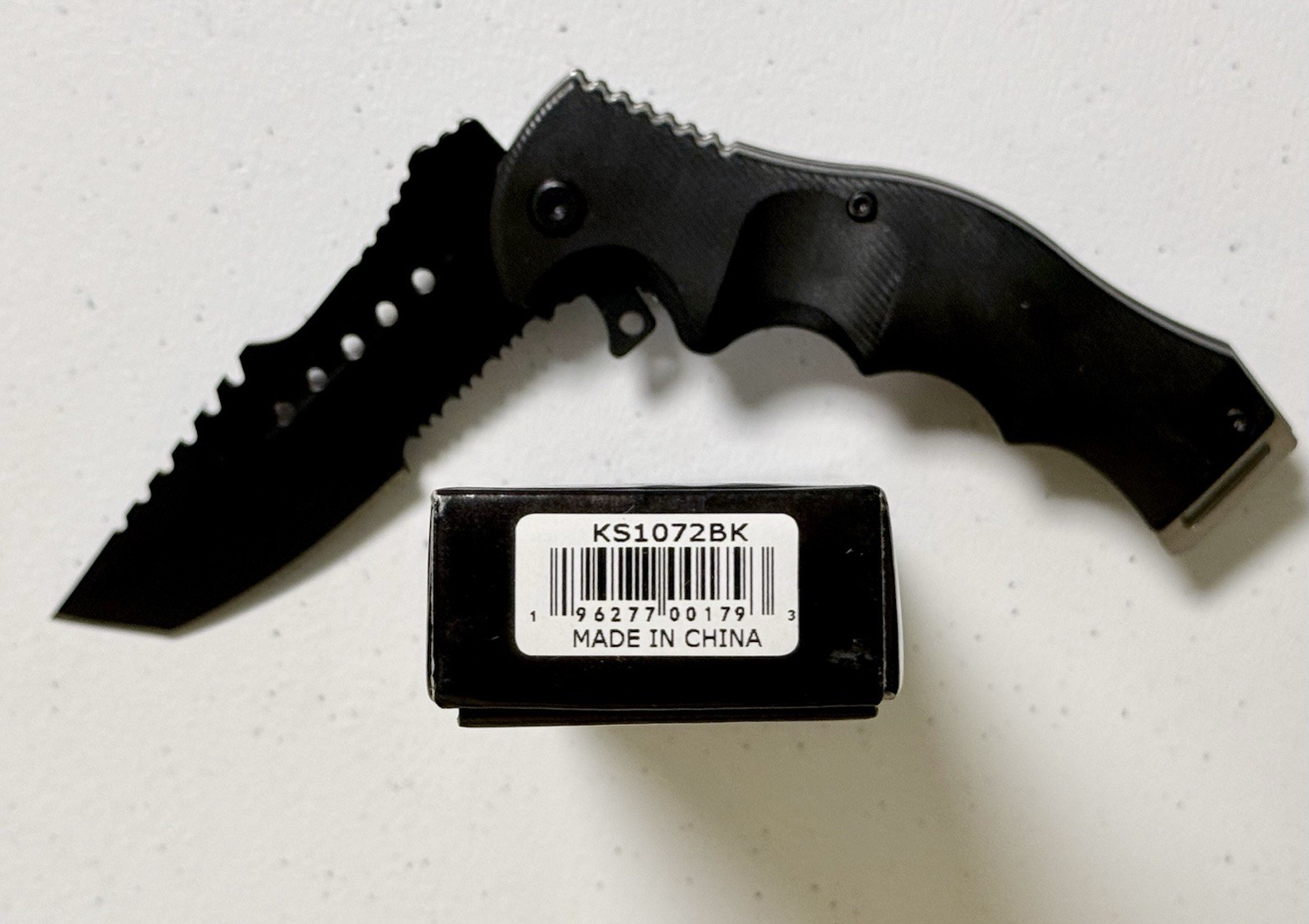 EDC Tactical Folding Knife Tanto Serrated Blade Pocket Knife w/ Glass Breaker