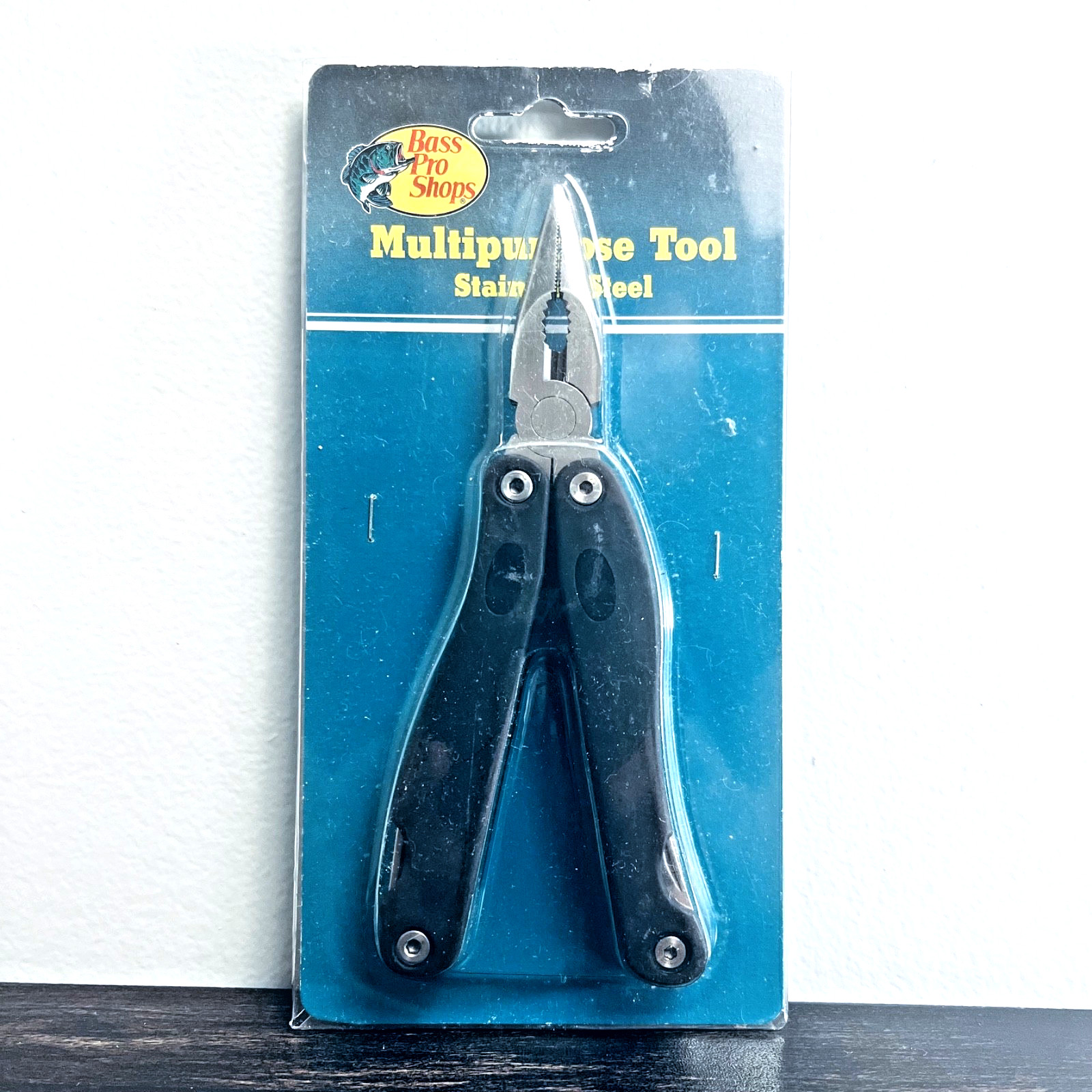 Bass Pro Shops 8 in 1 Multi Tool Fishing Knife Pliers Jig Scissors Wire Cutter