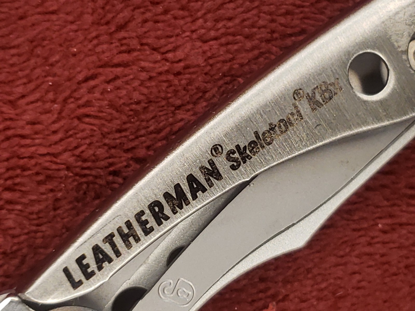 🔴 Leatherman Skeletool KBX Pocket Knife w/ Bottle Opener