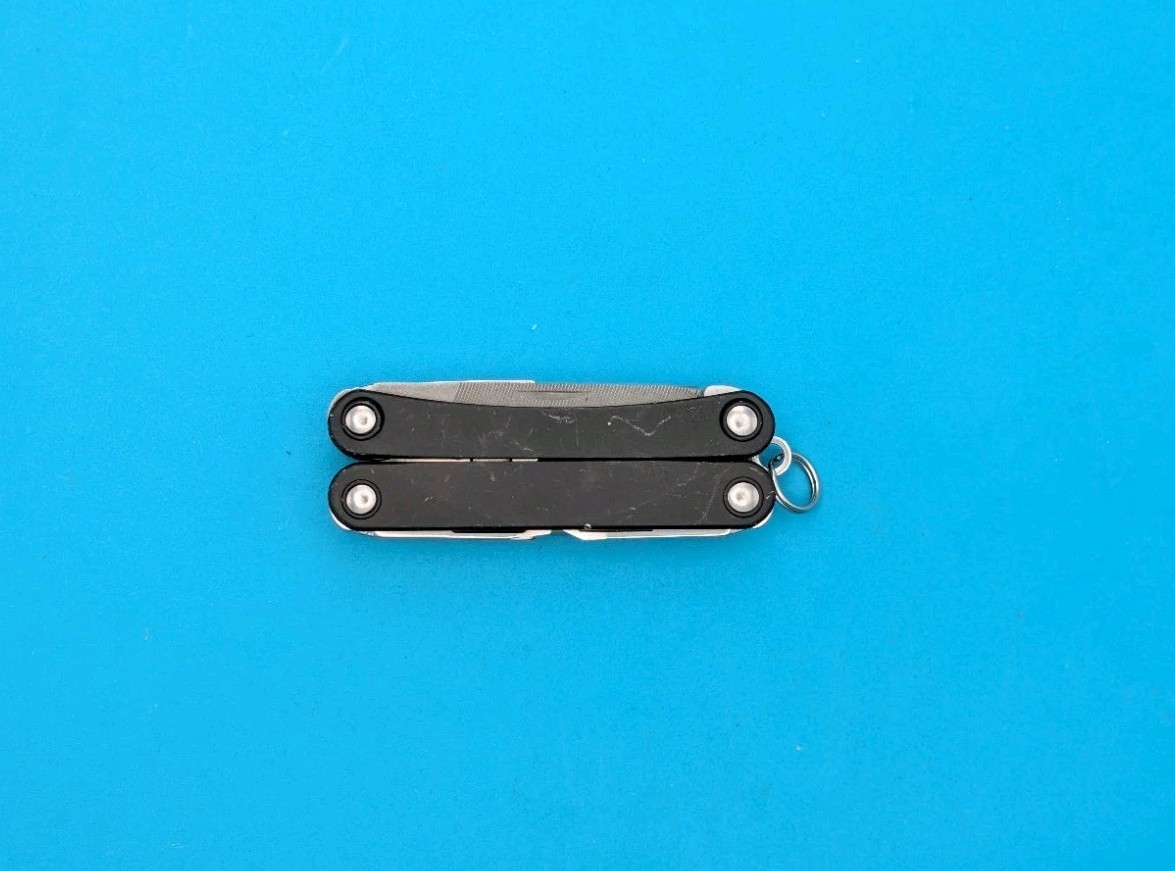 Leatherman SQUIRT PS4 Multi-Tool With Pliers Scissors Knife BLACK!