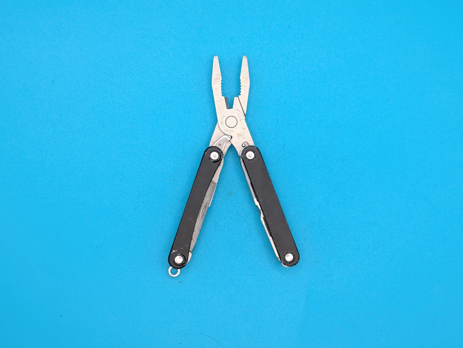 Leatherman SQUIRT PS4 Multi-Tool With Pliers Scissors Knife BLACK!