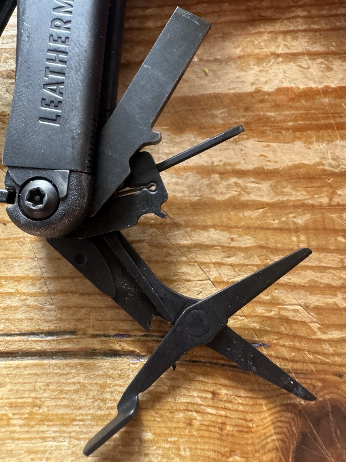 Leatherman Wave / Wave + / Plus Black Oxide Multitool