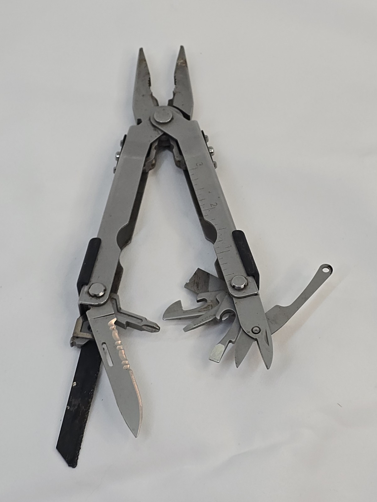 Gerber Multi-Plier 600, Carbide Cutters, Bluntnose – Silver