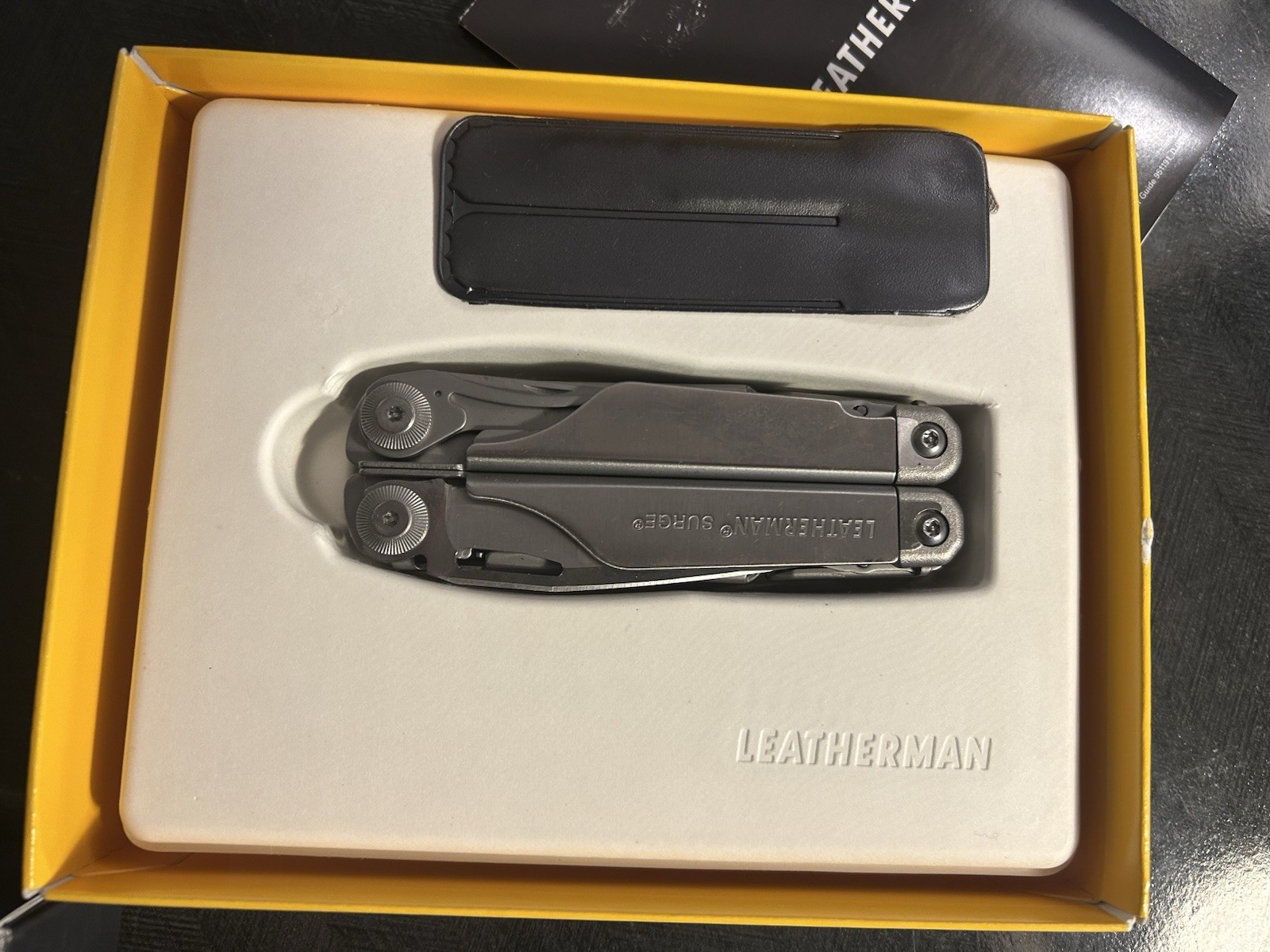 Leatherman Surge Multi-Tool Player W-21 Tools. Silver