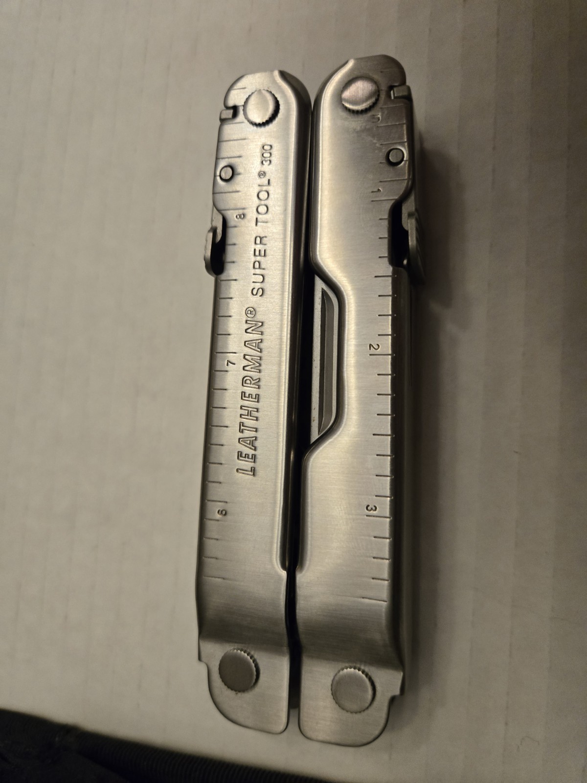 Leatherman Super Tool 300 Stainless Steel Multi-Tool – New/Unused – Open Box