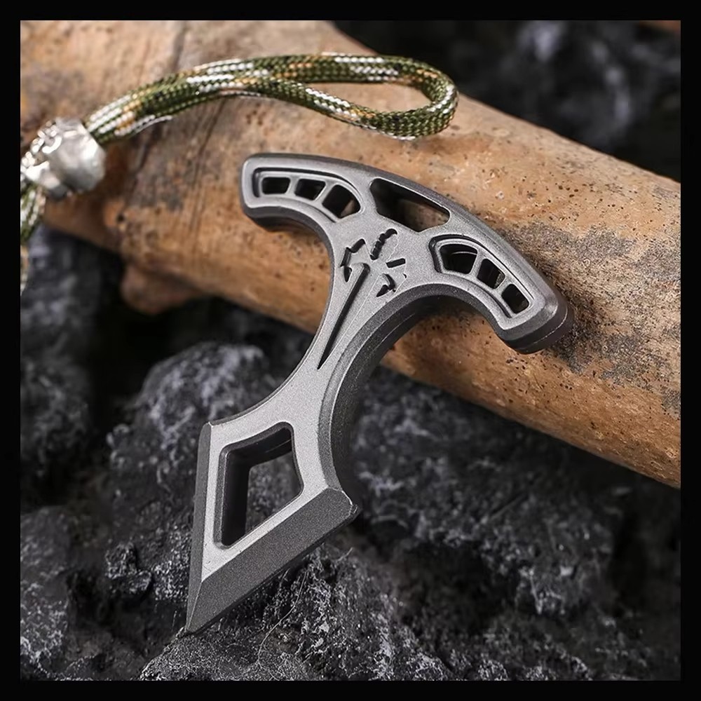 Multifunctional EDC Necklace, A portable Emergency Tool for Outdoor Camping