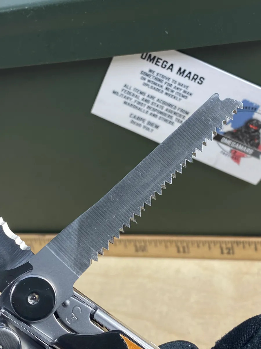 Leatherman Wave LW#1. Looks/feel brand new.