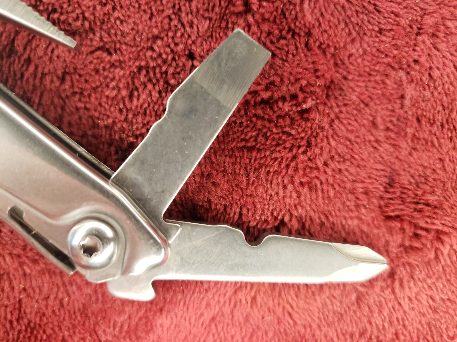 🔪🔪 Leatherman Bolster Multi Tool