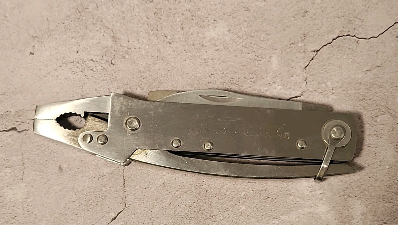 Multi-Tool True Value 13 Tools ALL Stainless Steel w/Sheath MAKE ME AN OFFER
