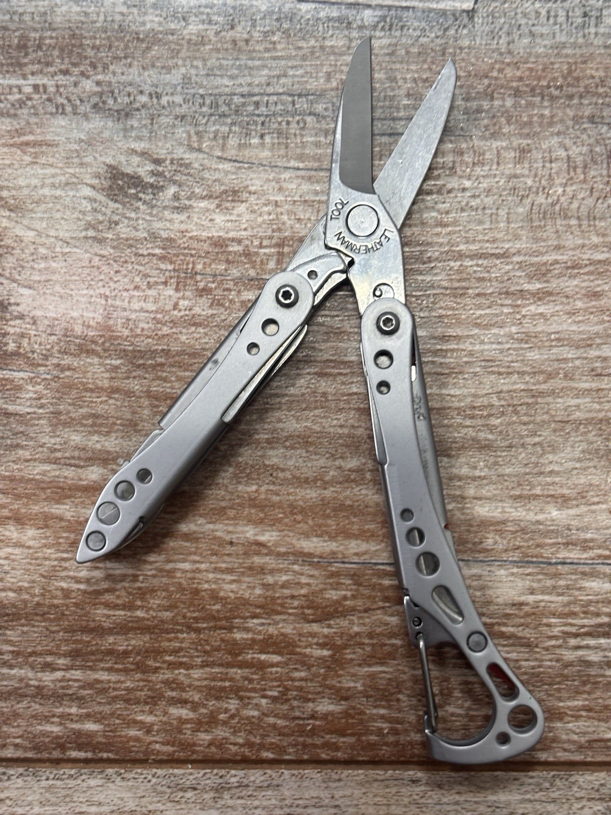 Leatherman Style CS Red Keychain Multi-Tool Scissors Tweezers – Great Cond
