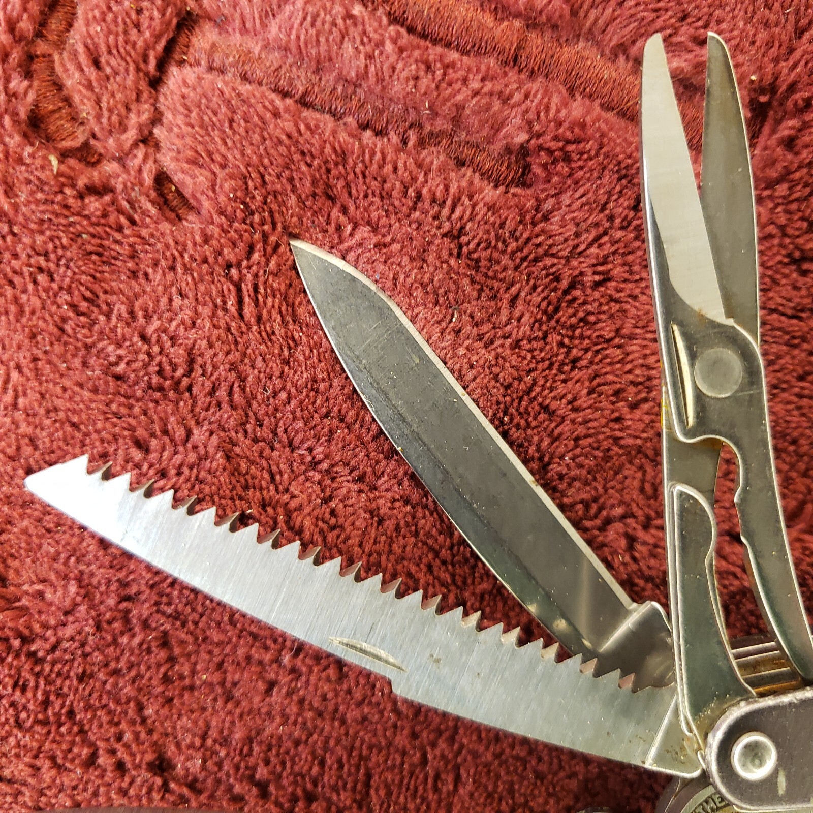 Leatherman Juice XE6 Multi-Tool Grey Retired Pliers Multi Tool read