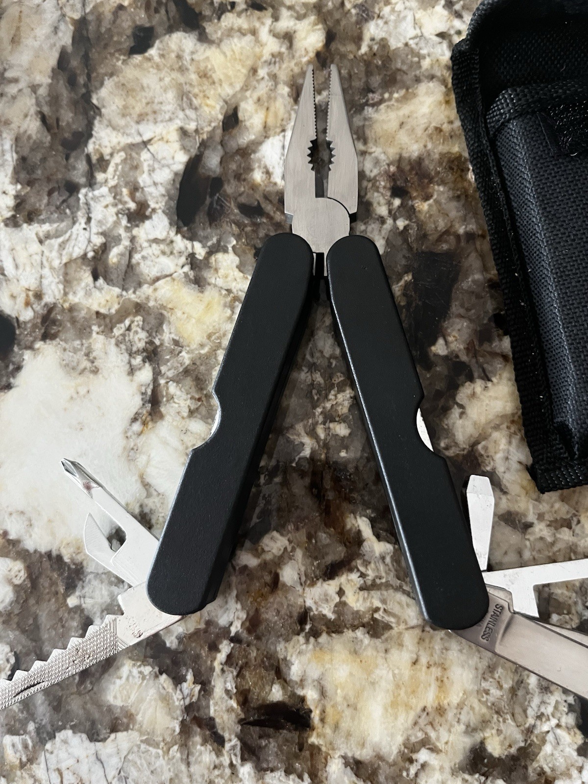 Pre-owned Never Used Hand Multi-Tool with Case Belt Loop Black Handle Nylon Case