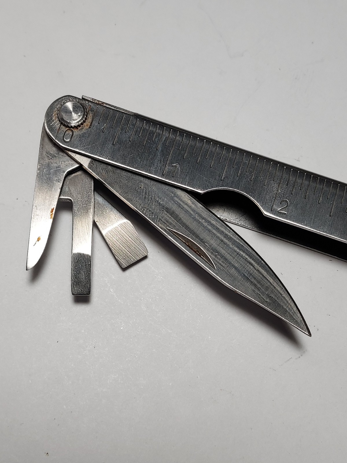 Nylon Pouch advertising US Smokeless Tobacco with Multi Tool – Pliers, Blade