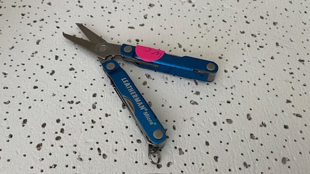 Leatherman Micra Scissors Knife Tweezers File Blue Multi Tool- – – – –