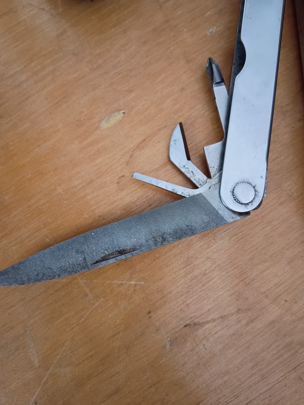 Leatherman tool- original in original sheath