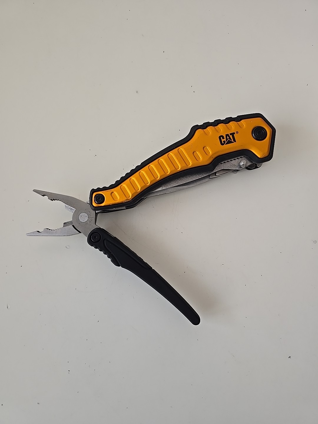 🌟CAT XL 9-in-1 EDC Multi-Tool Pliers, Knife, Saw, NICE!