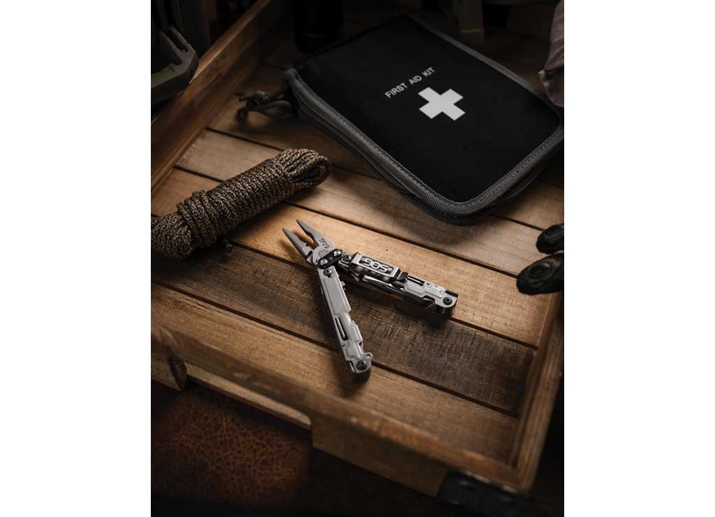 SOG SOG-PA1001-CP PowerAccess Stainless Steel Multi-Tool 18 Tools, Stone Wash