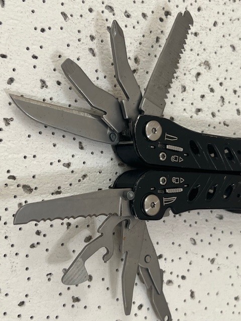 Gerber EVO Multi-Tool Discontinued Pliers Knife Saw Scissors Screwdriver Camping