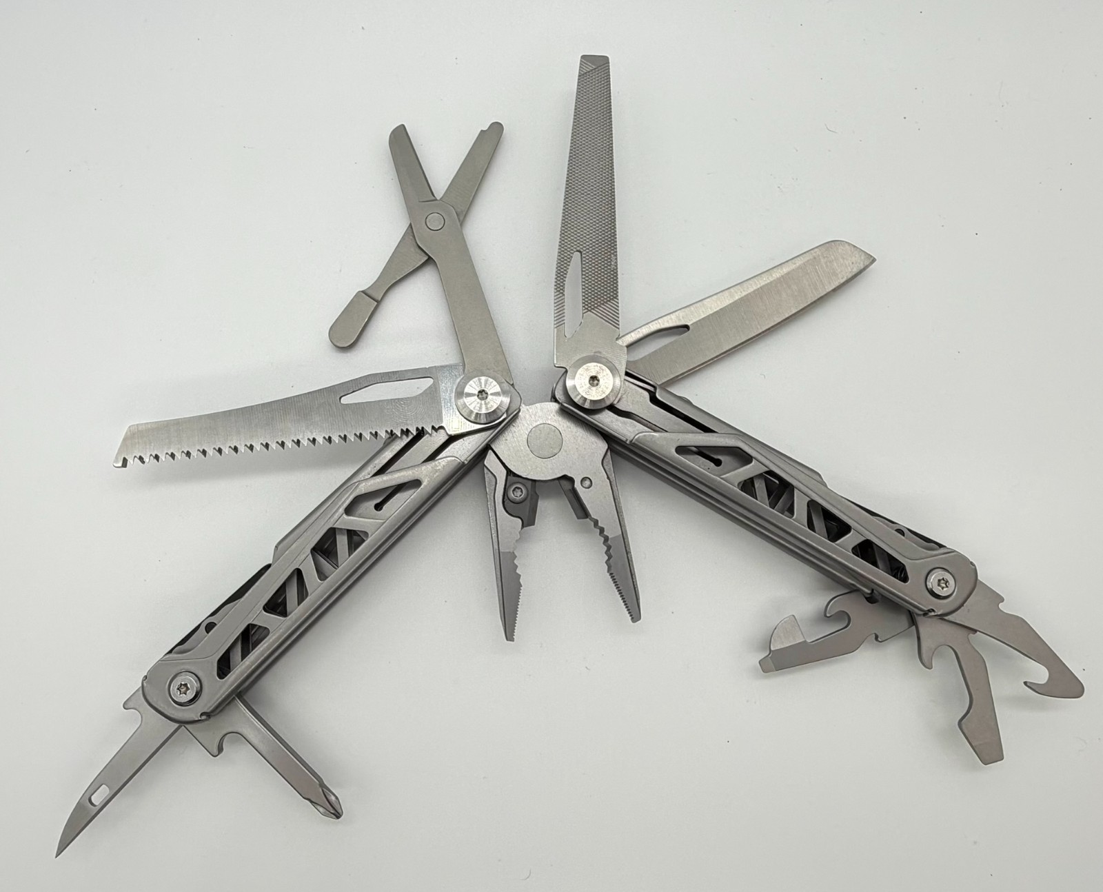 PERWIN 17-in-1 Multi-Tool Pliers Pocket Knife Saw Scissors File Self-Locking EDC