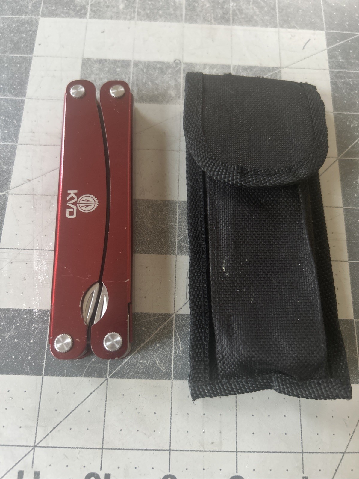KVD Plain + Serrated Knives Screwdriver NeedleNose Pliers Red Multi-Tool+Sheathe