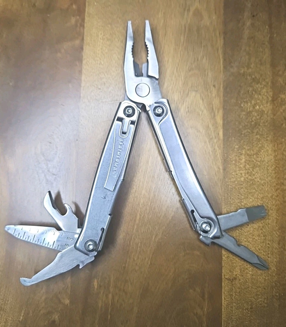 Leatherman Rev Multi-Tool Knife Plier Nylon Case