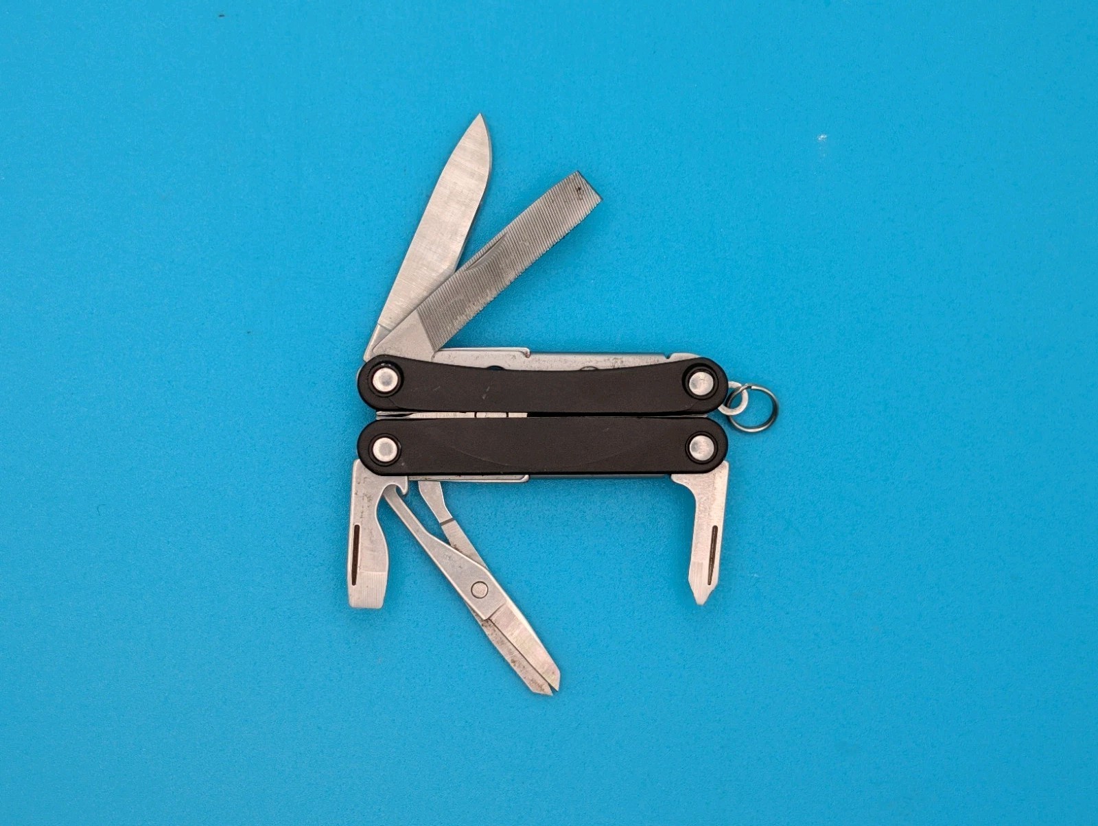 Leatherman SQUIRT PS4 Multi-Tool! BLACK! *broken nail file*