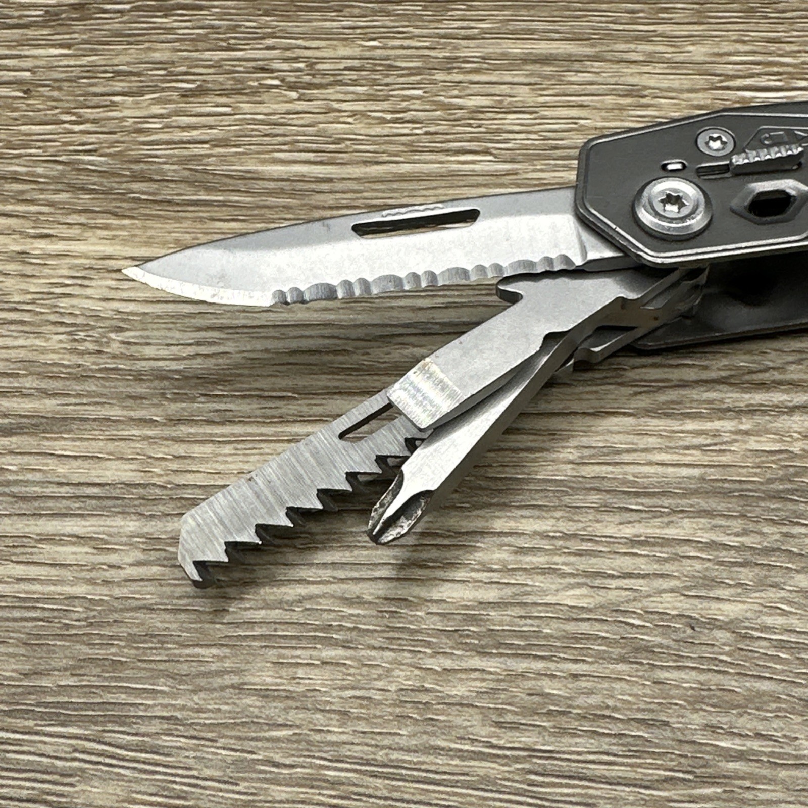 Gerber Truss Multi-Tool Pliers Knife Folding EDC FAST SHIPPING!