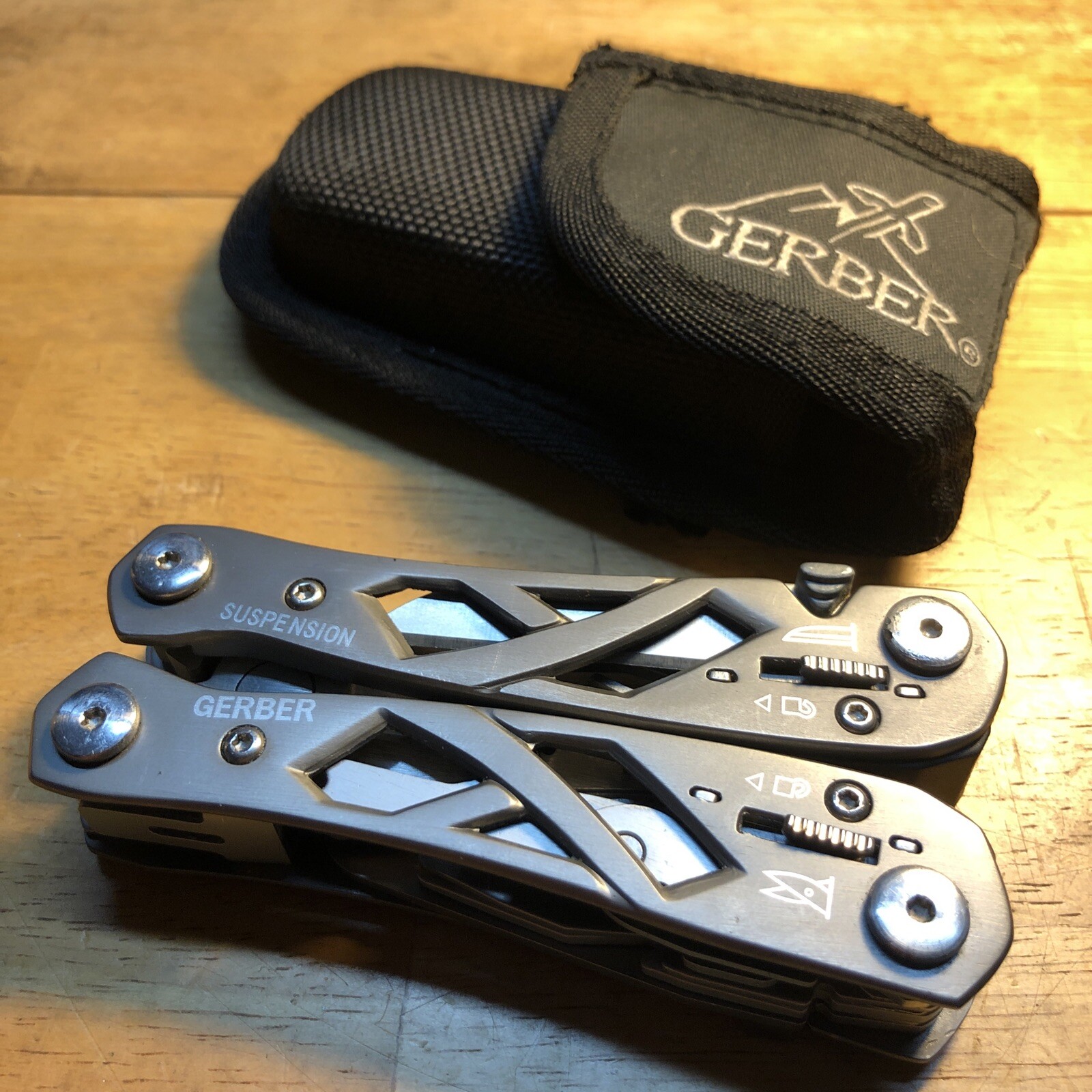 Excellent Gerber Suspension Multitool Multi-Plier Tool 22-01471