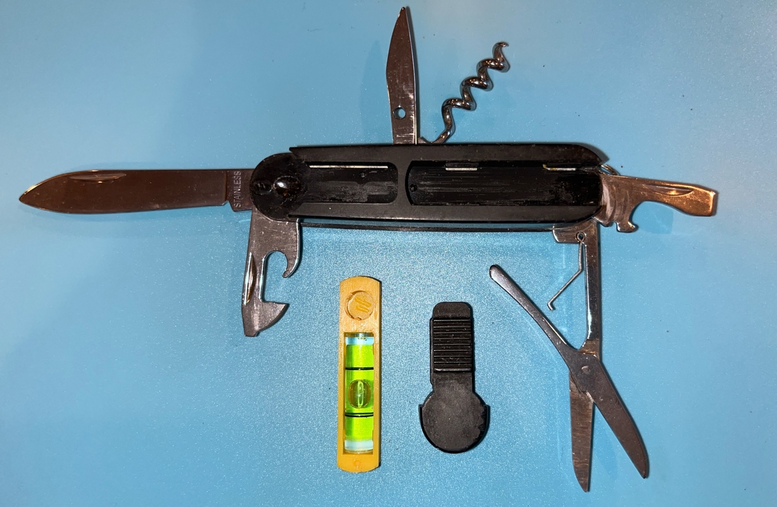 New Multi Tool, has level,light and total of 9 tools, very handy