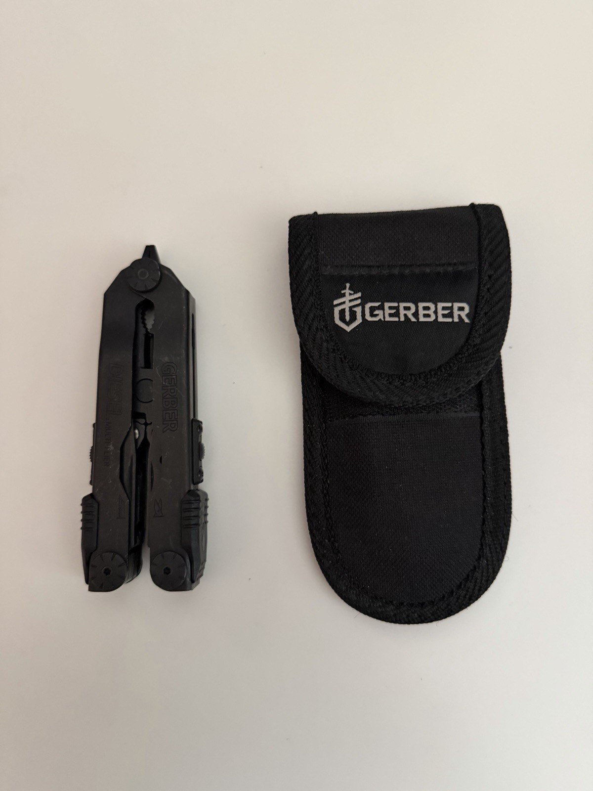 Gerber Diesel Multi-Plier Multi-Tool 13 Tools Stainless Steel 8.6 oz – Black