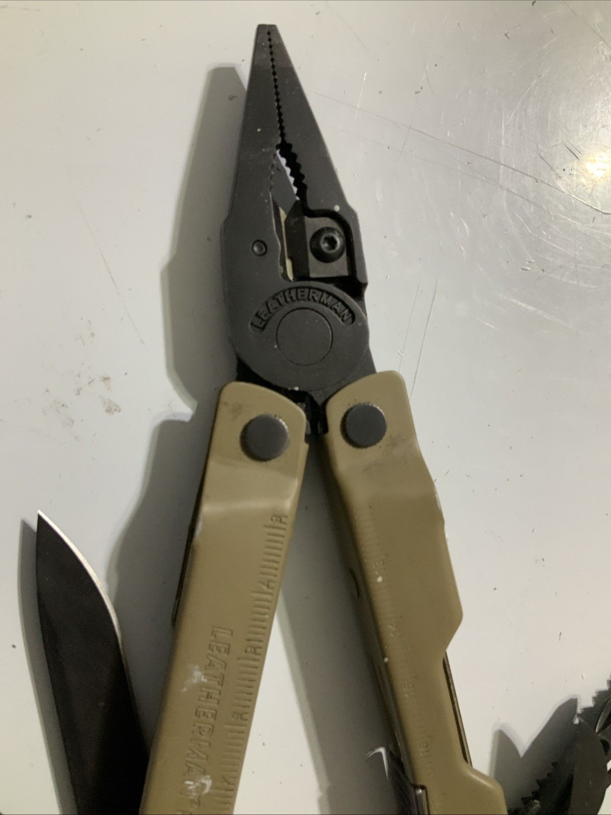 Leatherman Rebar Multitool with Replaceable Wire Cutters Coyote Tan – V19