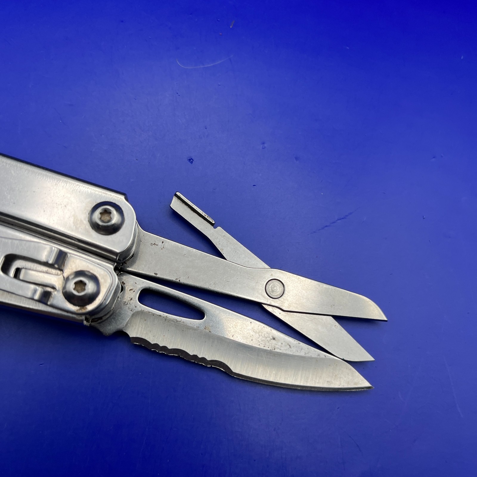 Leatherman Stainless Steel Wingman Multi Tool Scissors Knife Plier