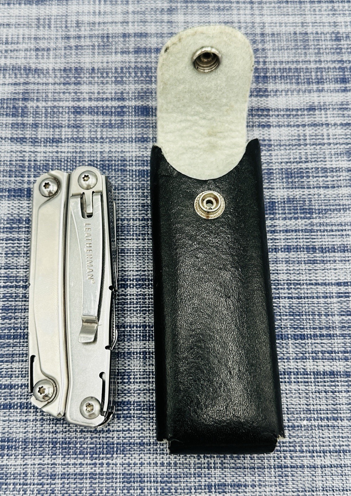 Leatherman Rev Multi Tool Knife Pliers Screwdrivers Blade – Good Condition
