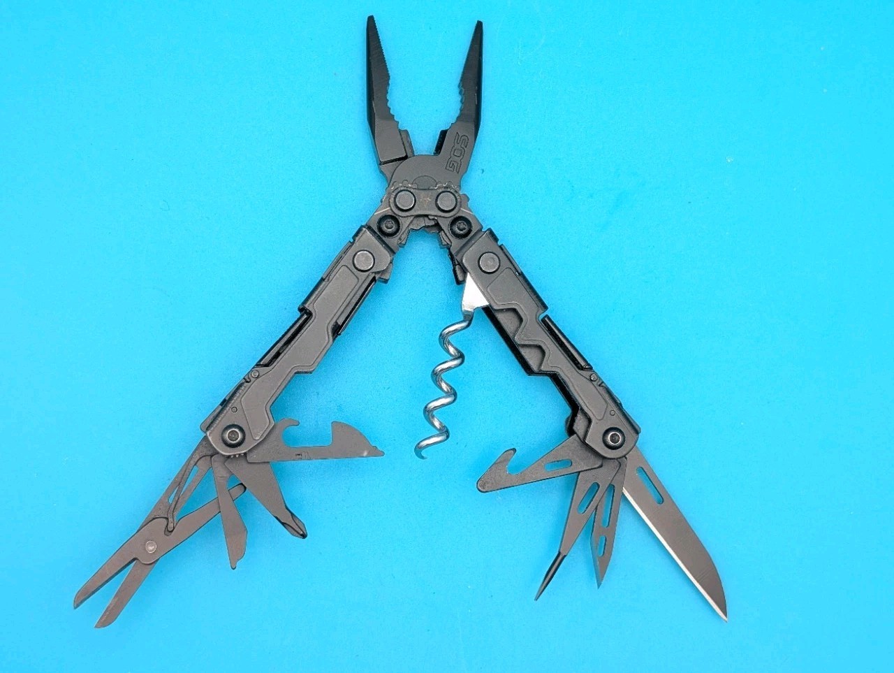 SOG Powerlitre Screwdriver Corkscrew Needlenose Pliers Knife Multi Tool! Black!