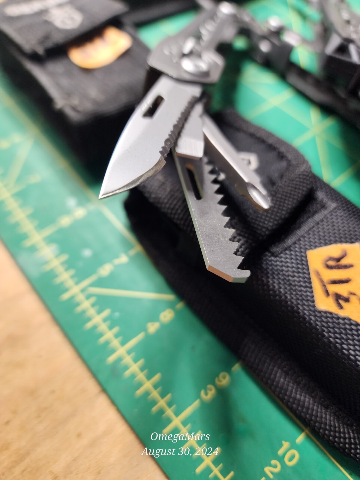 Gerber Truss 17-in-1 Multi Tool Random selection of x1(ONE) per order NO Sheath!