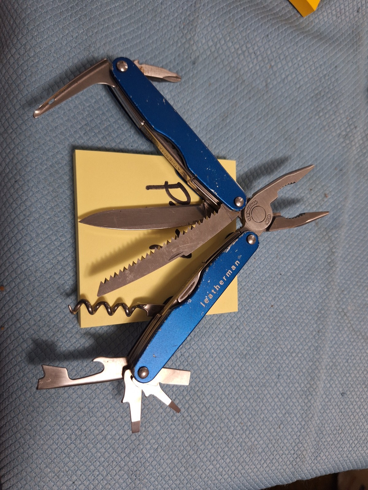1 Leatherman BLUE CS4 JUICE Multi Tool FISHING LOT P37