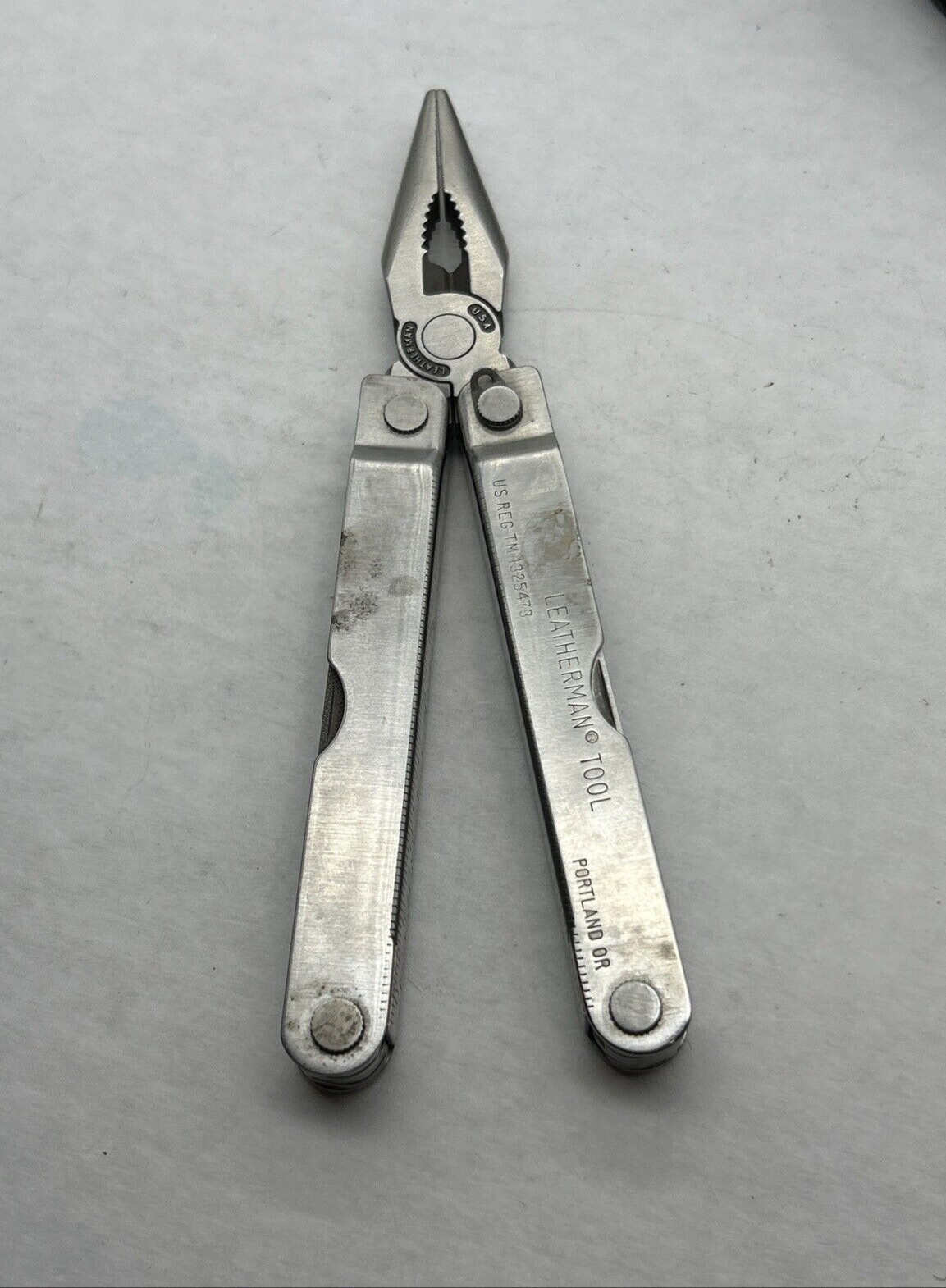 Retired 1995 Leatherman Multi-Tool US Reg TM 1325473 Portland OR & Leather Case